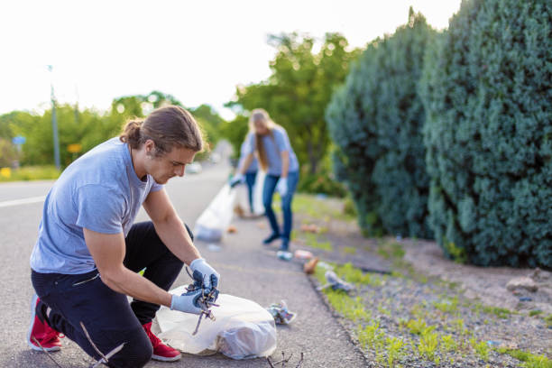 How One Clean Street Can Transform a Whole Neighborhood istockphoto 1152329577 612x612